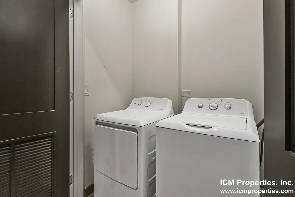 2319 N Southport Ave, ,  60614, USA 60614-unit#2319-1N-Chicago-IL