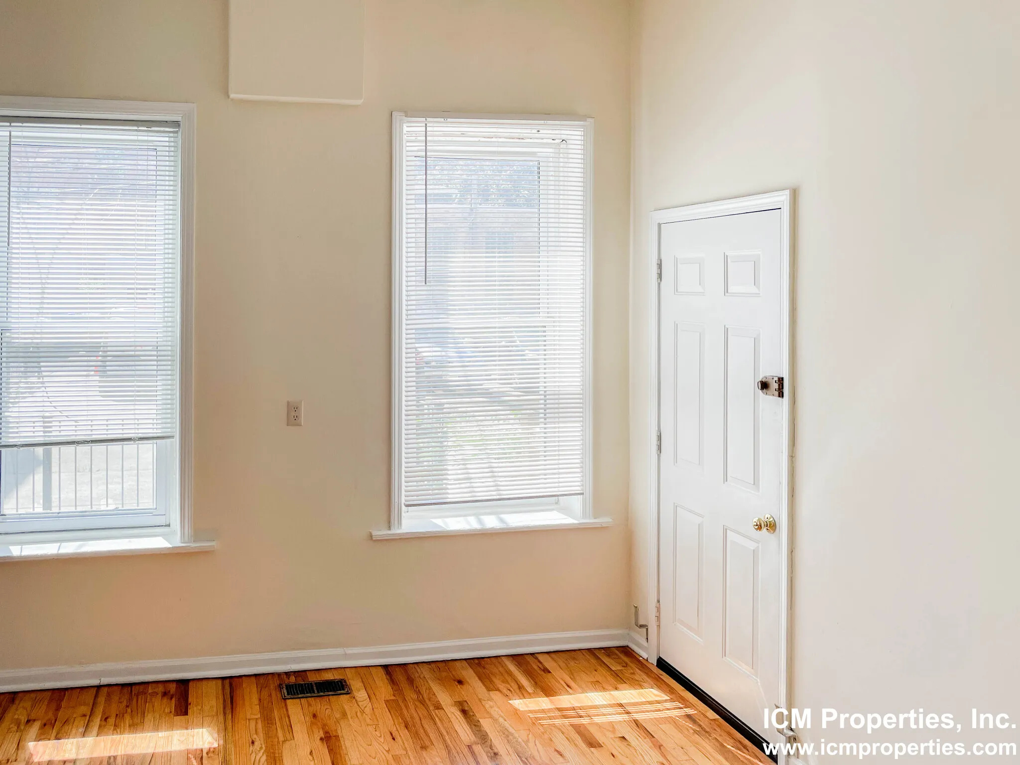2454 N Southport Ave, , 60614, USA 60614-unit#2454-1F-Chicago-IL