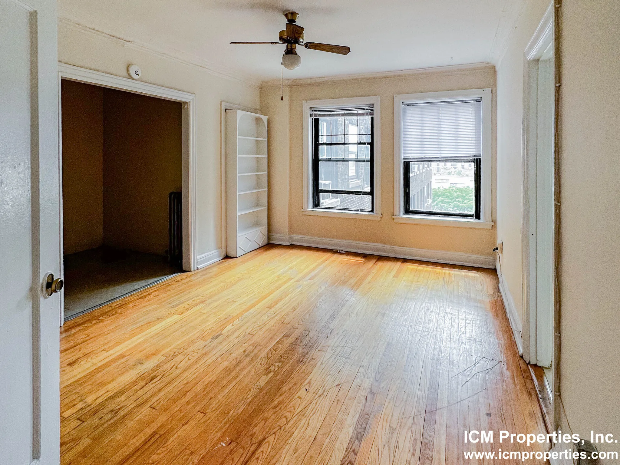 540 W Briar Pl, ,  60657, USA 60657-unit#540-6F-Chicago-IL