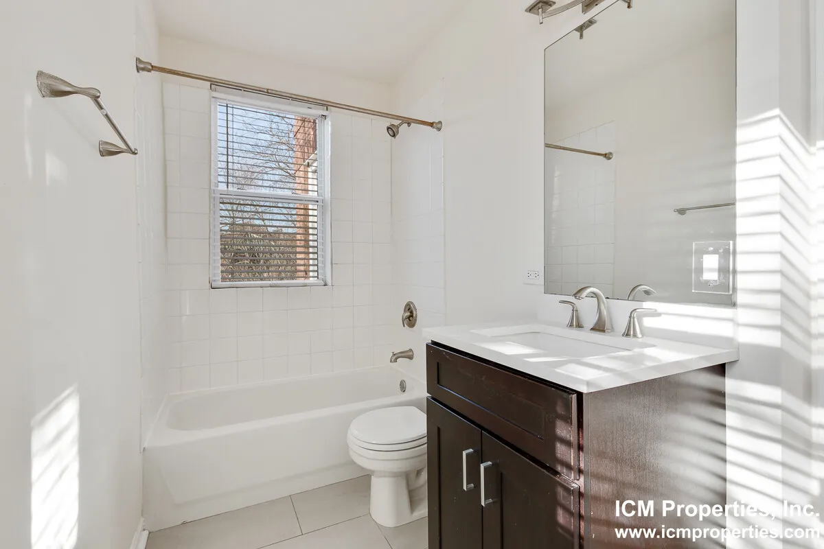 2520 W Leland Ave, ,  60625, USA 60625-unit#2520-C1-Chicago-IL