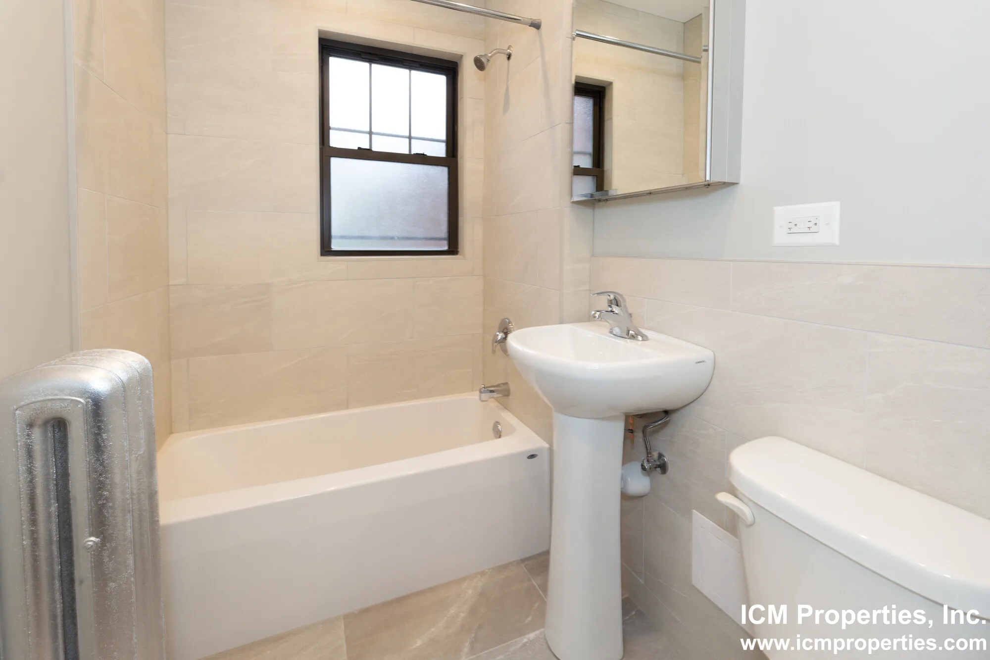 512 W Cornelia Ave, , 60657, USA 60657-unit#516-209-Chicago-IL