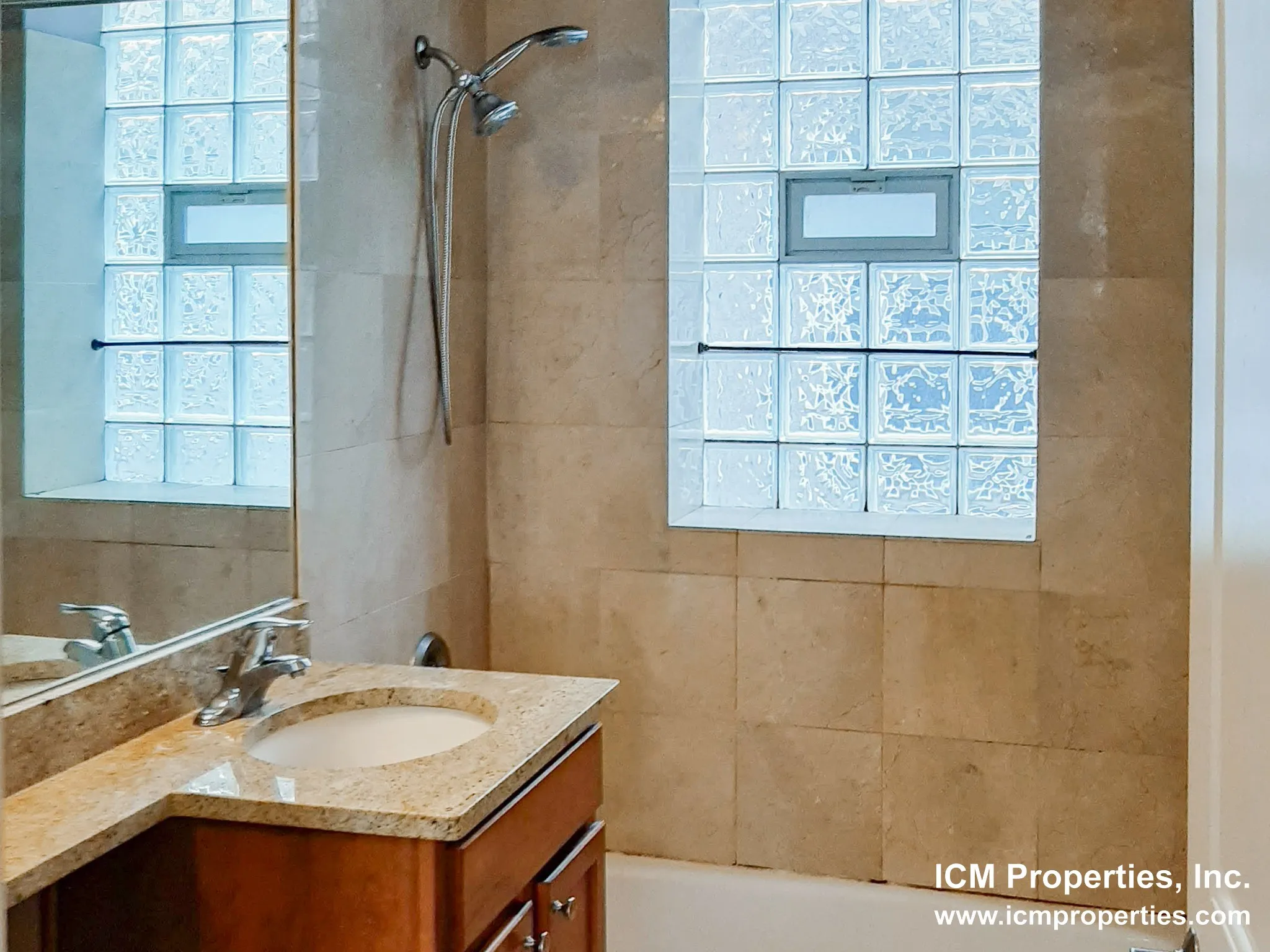 4863 N Hermitage Ave, ,  60640, USA 60640-unit#4867-2E-Chicago-IL