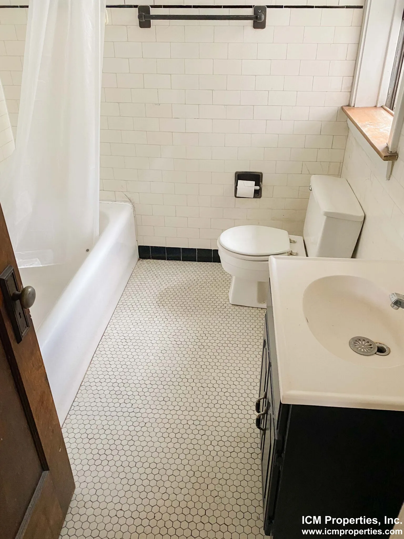 2613 W Berwyn Ave, ,  60625, USA 60625-unit#2613-2-Chicago-IL