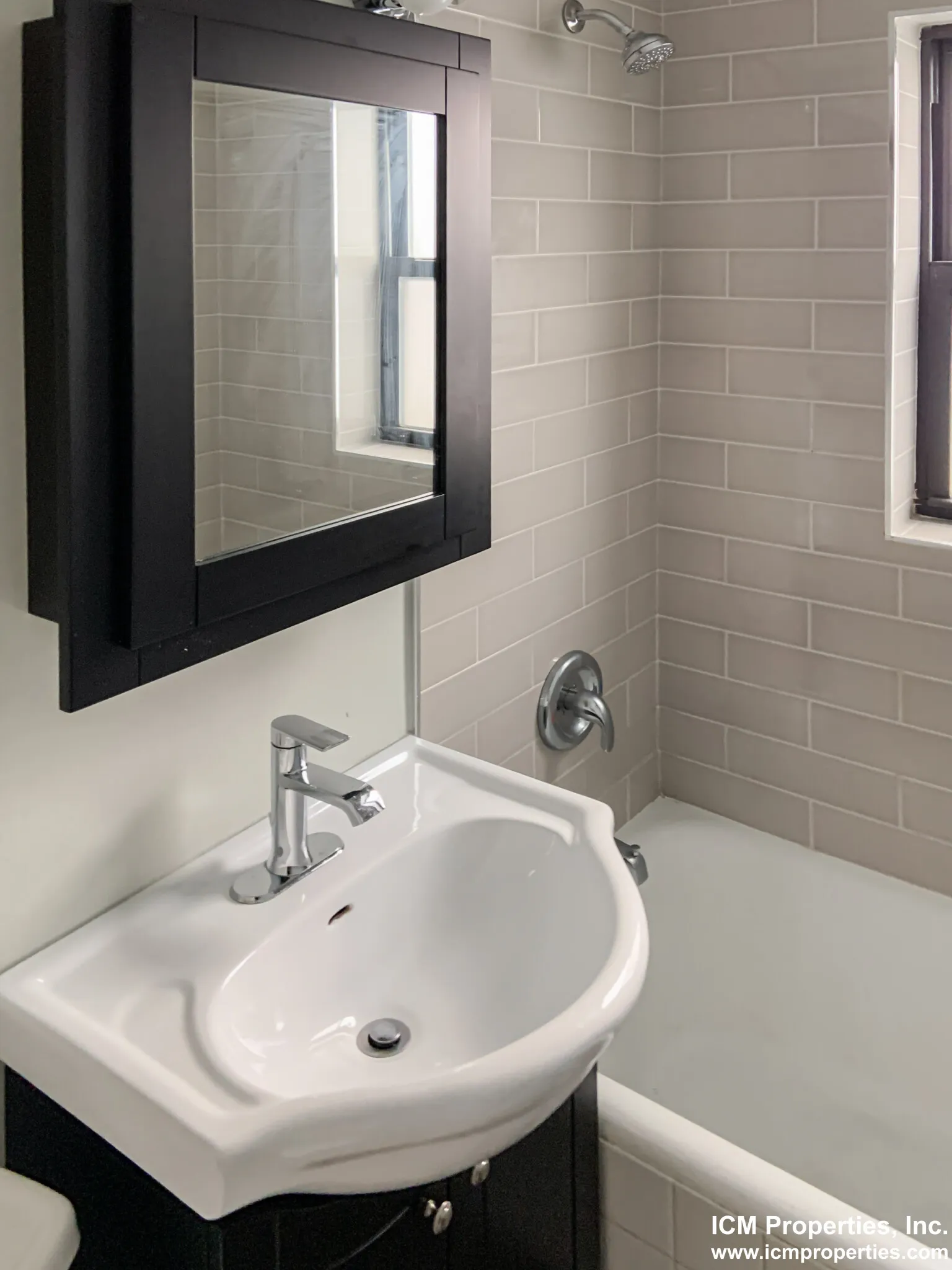 512 W Cornelia Ave, , 60657, USA 60657-unit#514-106-Chicago-IL