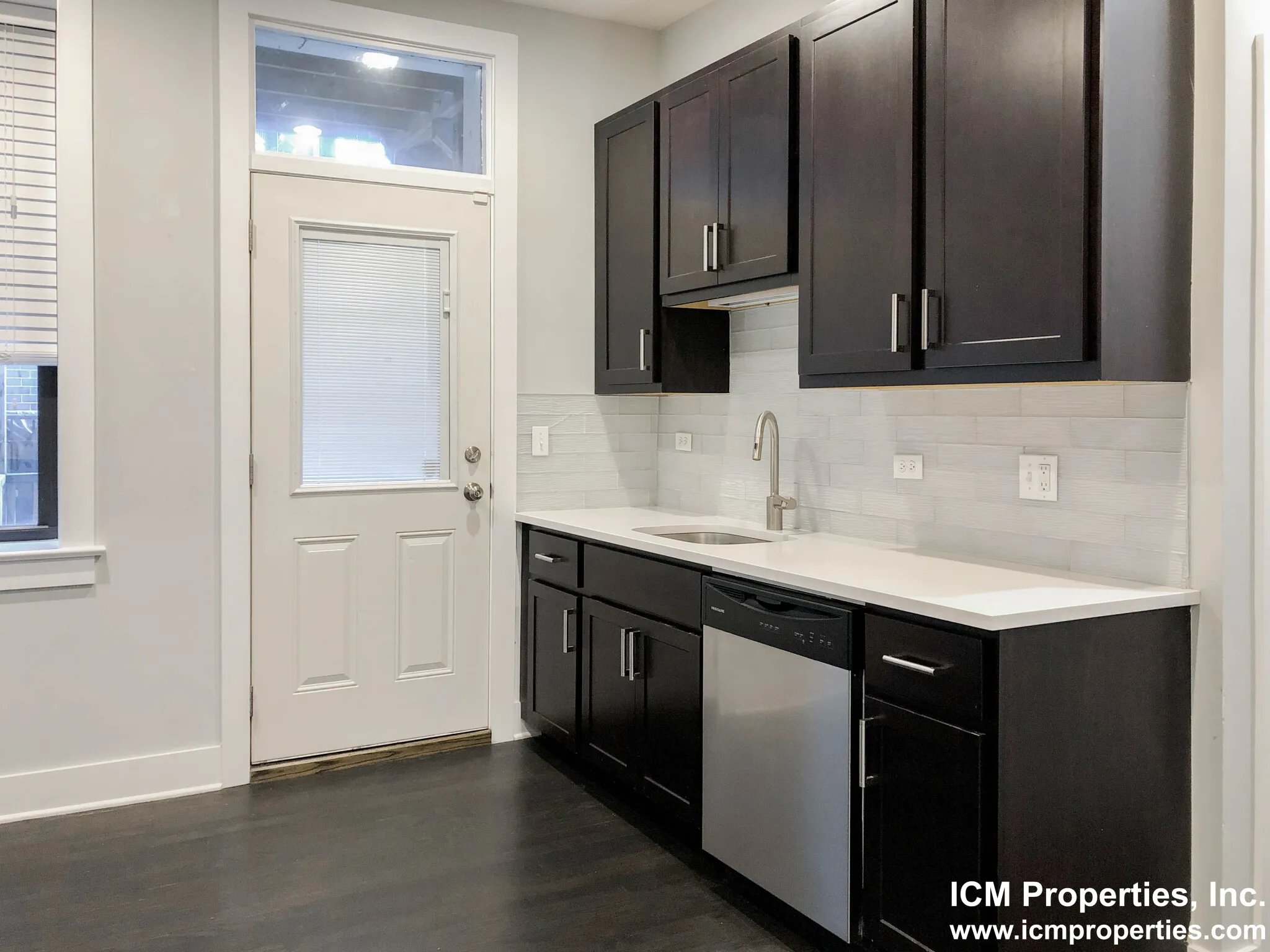 1946 W Nelson St, ,  60657, USA 60657-unit#1946-1W-Chicago-IL