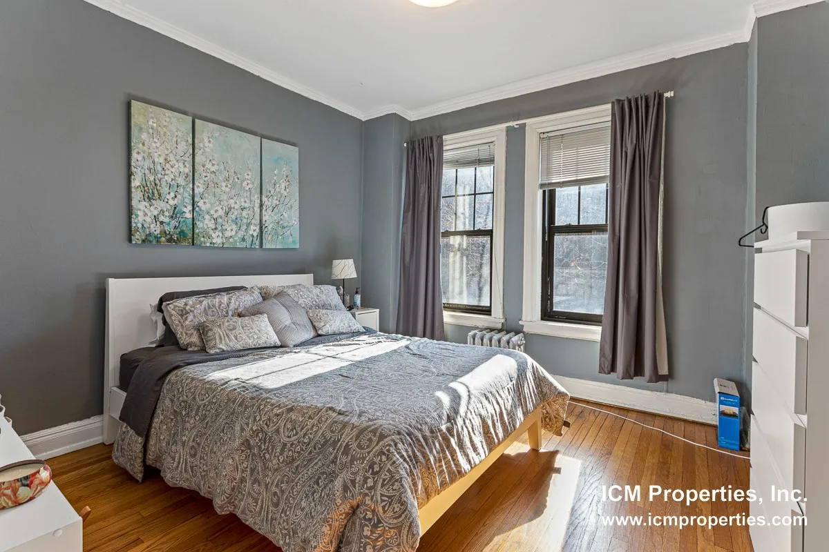 540 W Briar Pl, , 60657, USA 60657-unit#540-2A-Chicago-IL