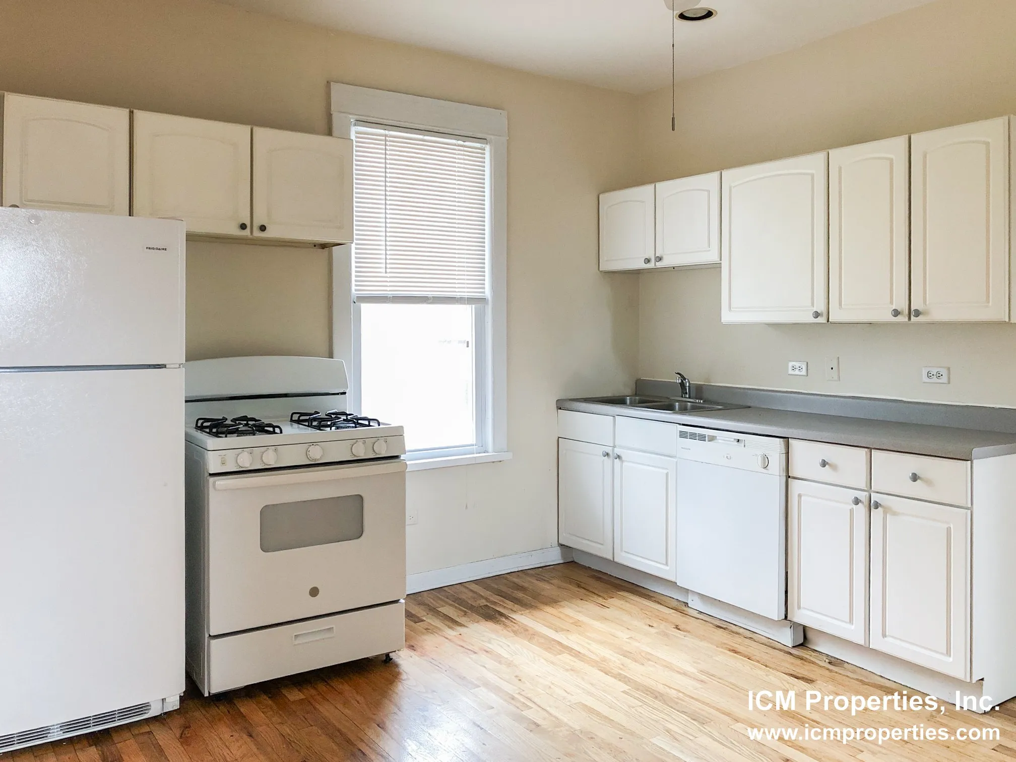 3250 N Lakewood Ave, ,  60657, USA 60657-unit#3250-CH1-Chicago-IL