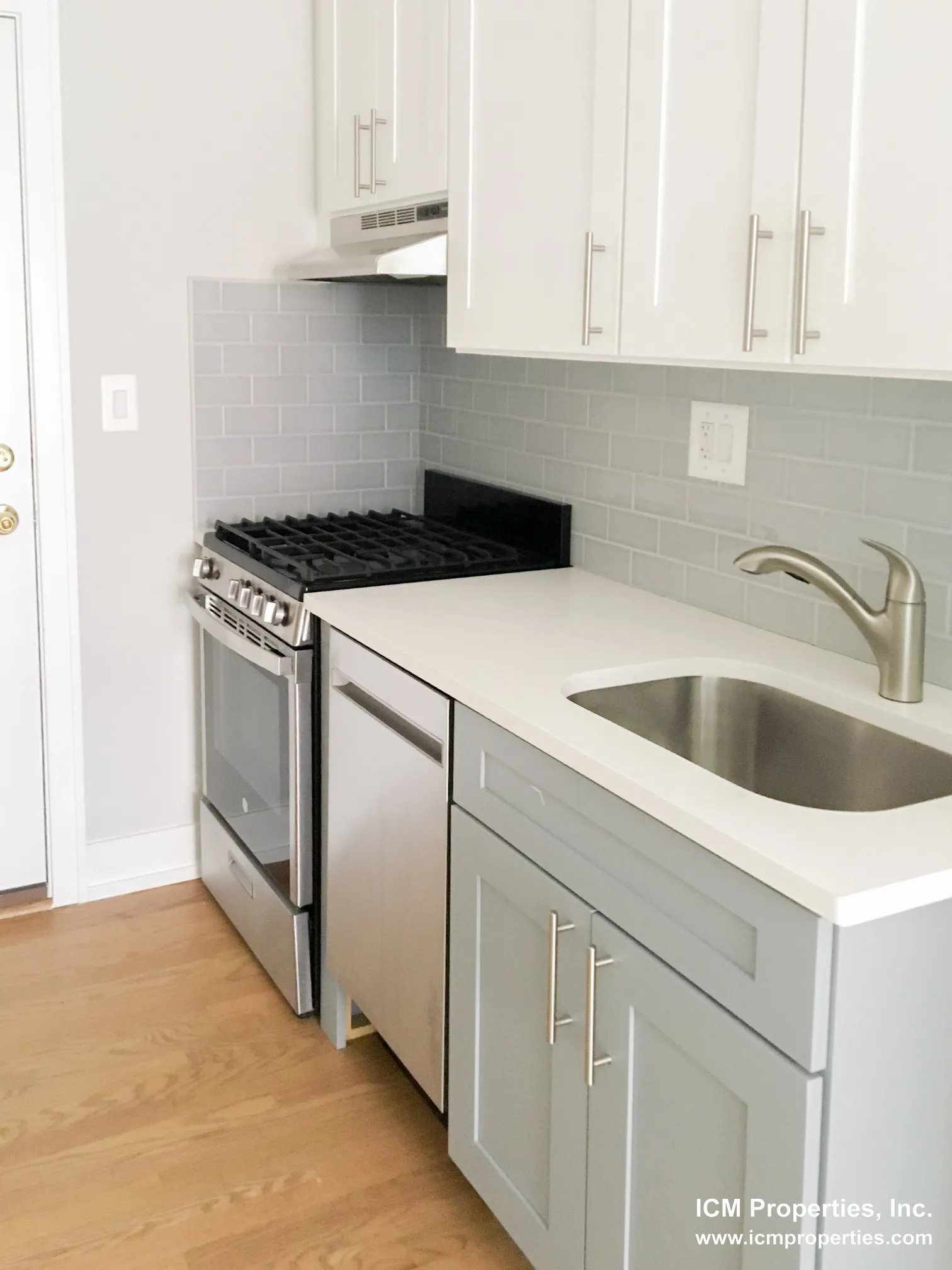 512 W Cornelia Ave, , 60657, USA 60657-unit#516-217-Chicago-IL