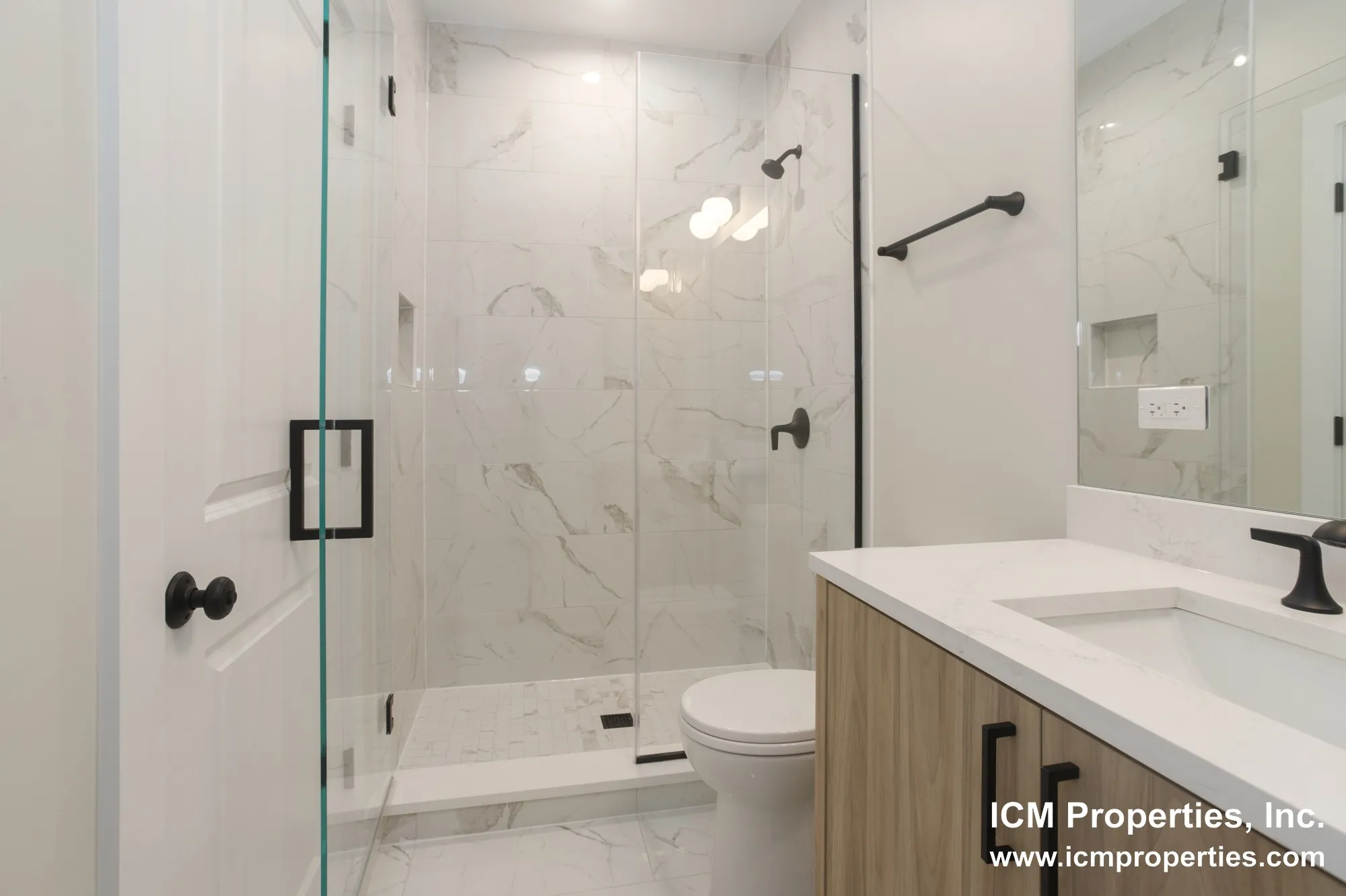 3356 N Sheffield Ave, ,  60657, USA 60657-unit#3358-3 FP-Chicago-IL