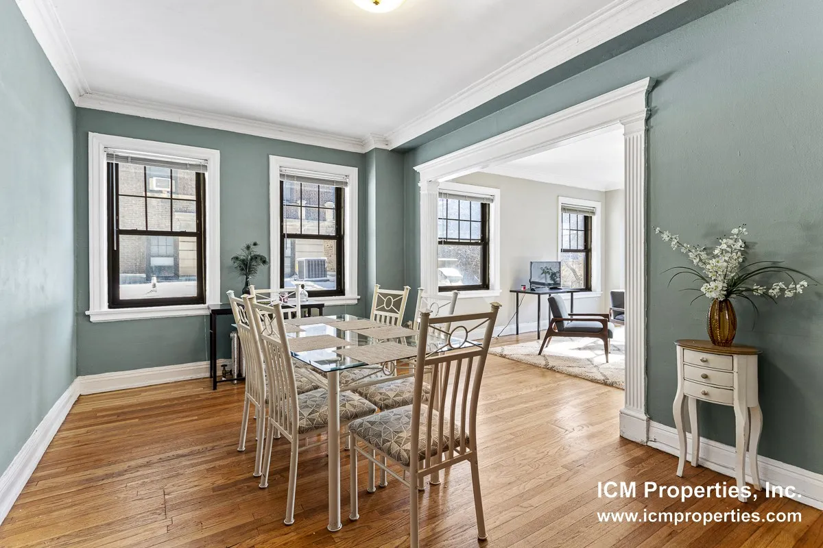 540 W Briar Pl, , 60657, USA 60657-unit#540-2A-Chicago-IL