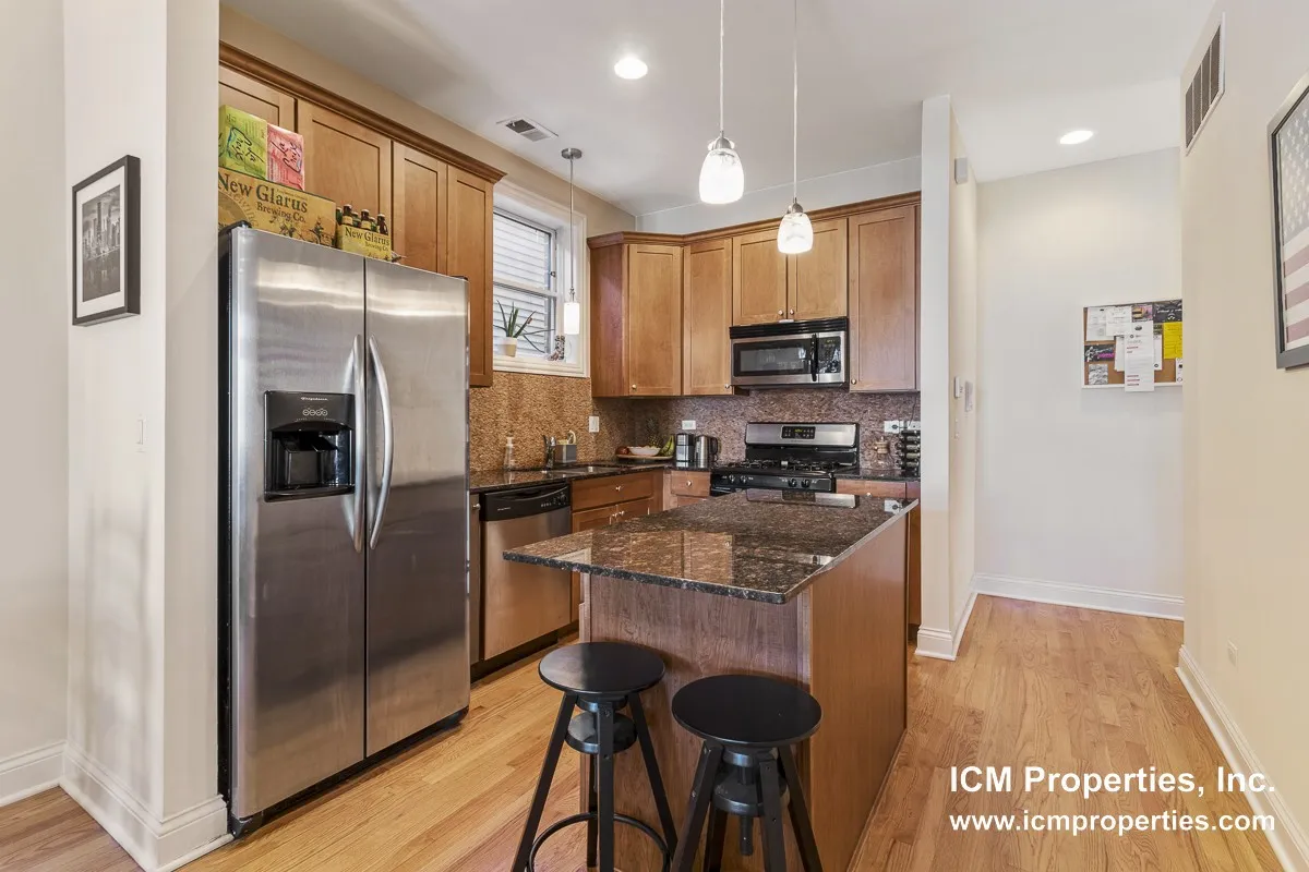 1039 W Newport Ave, , 60657, USA 60657-unit#1039-2-Chicago-IL