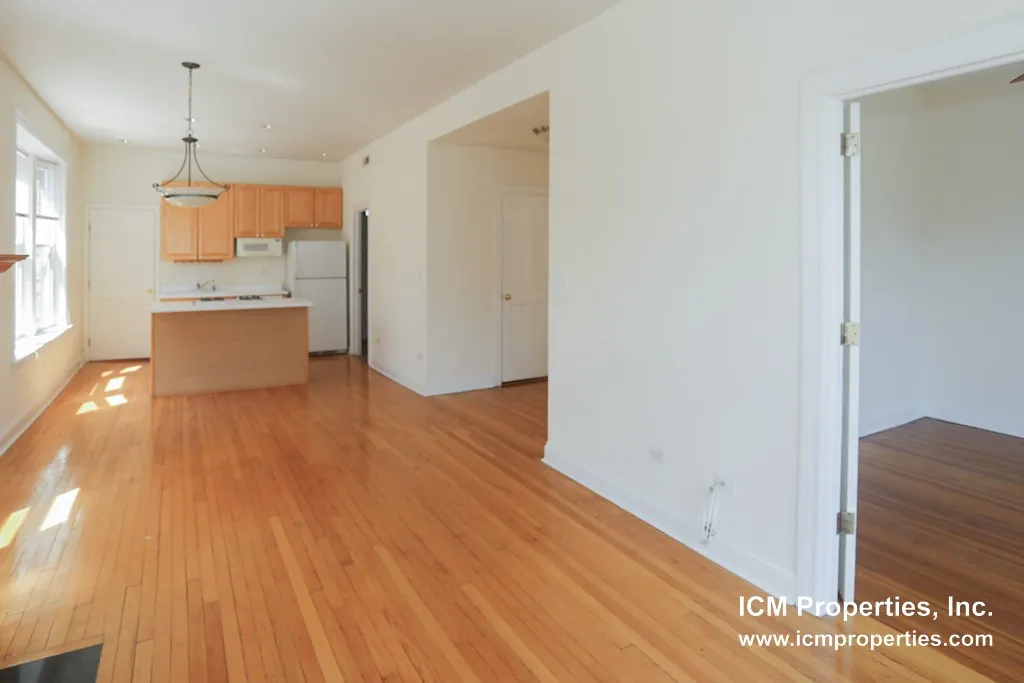 3846 N Southport Ave, , 60613, USA 60613-unit#3846-3-Chicago-IL