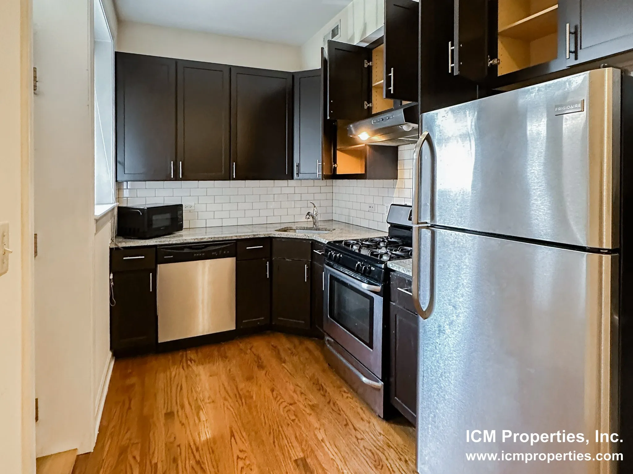 851 W Cornelia Ave, ,  60657, USA 60657-unit#855-2E-Chicago-IL
