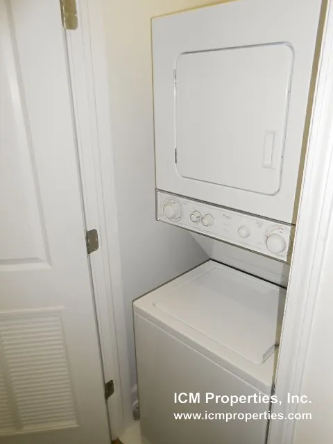 851 W Cornelia Ave, ,  60657, USA 60657-unit#855-2E-Chicago-IL