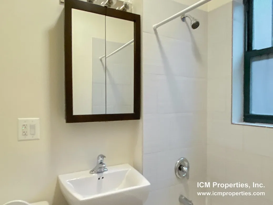 428 W Surf St, , 60657, USA 60657-unit#430-2D-Chicago-IL