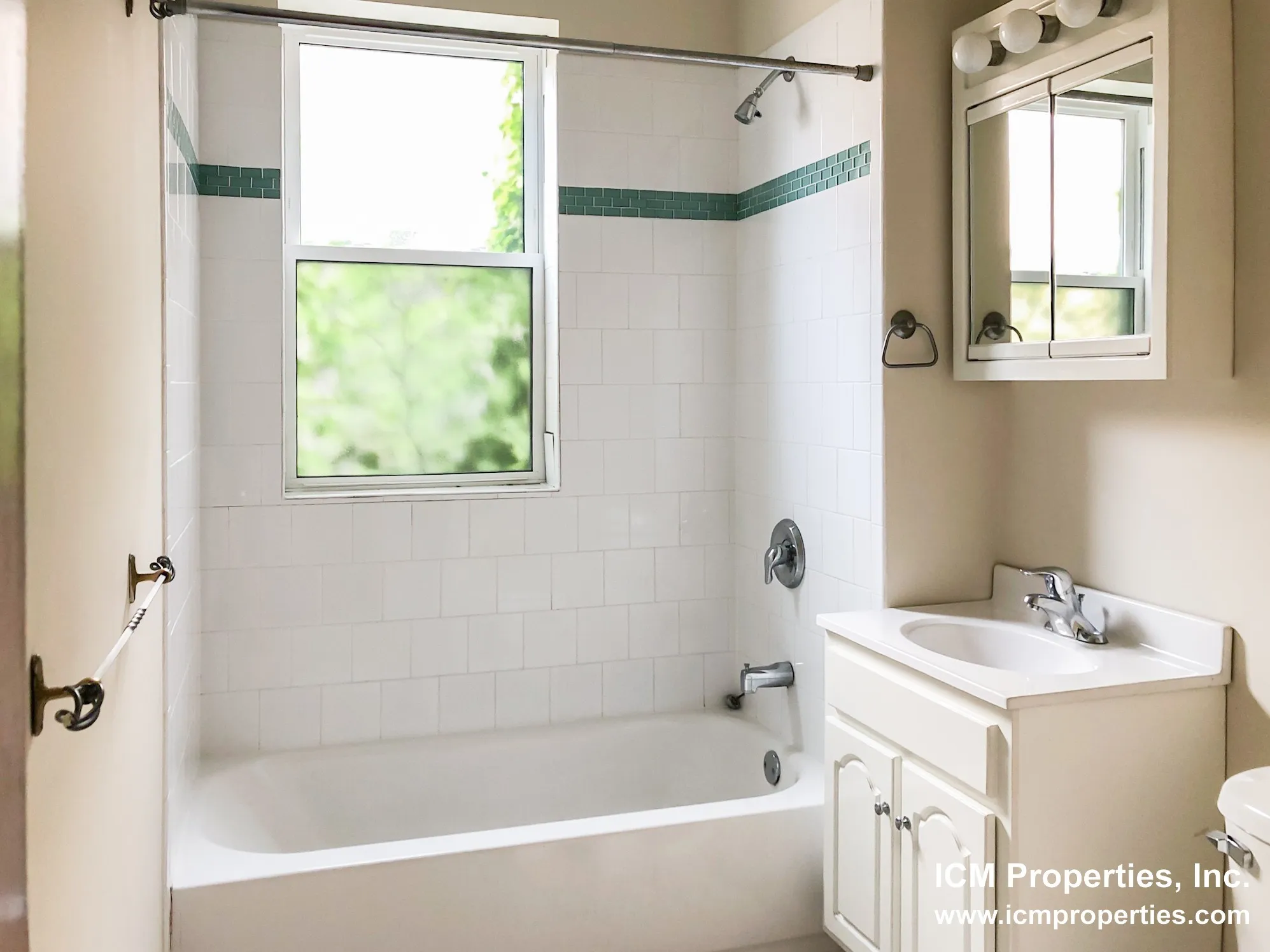 5941 N Magnolia Ave, ,  60660, USA 60660-unit#5941M-3-Chicago-IL