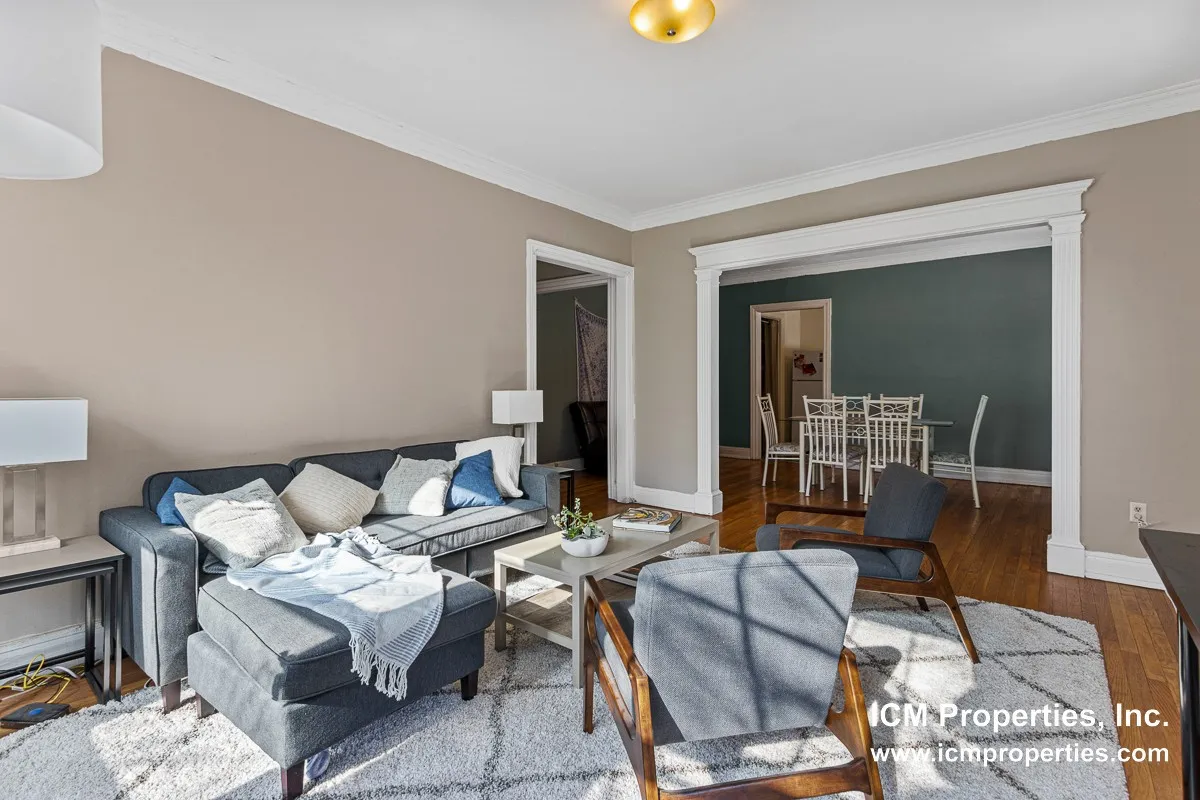 540 W Briar Pl, , 60657, USA 60657-unit#540-2A-Chicago-IL