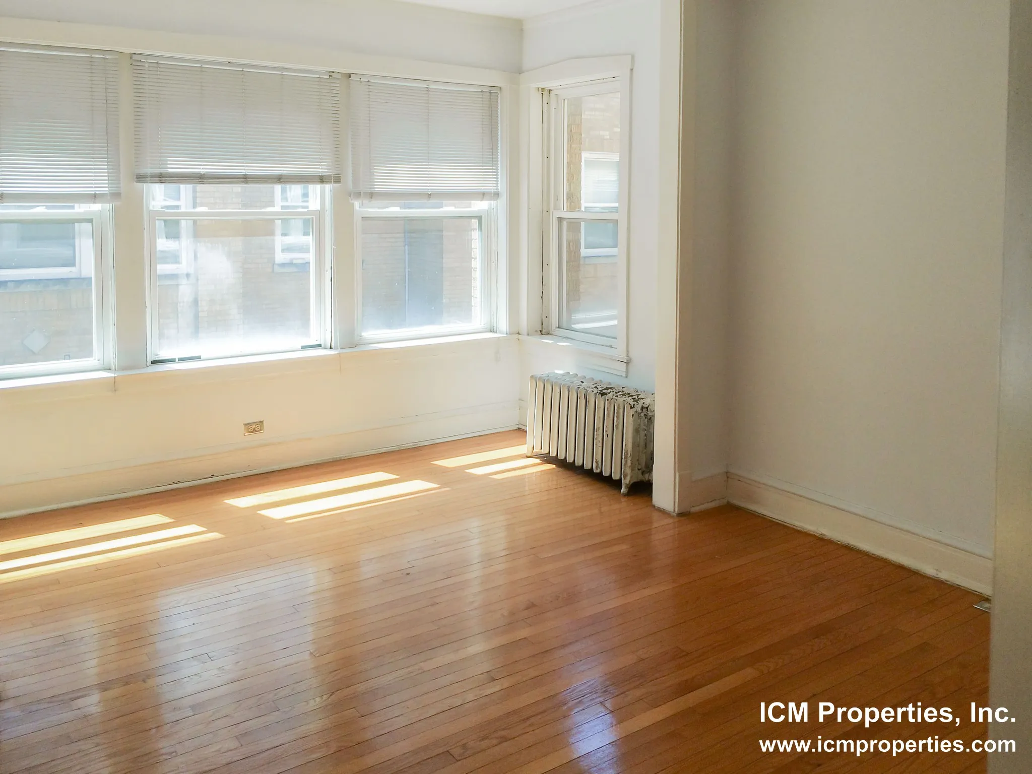 5045 N Damen Ave, , 60625, USA 60625-unit#5055-1E-Chicago-IL