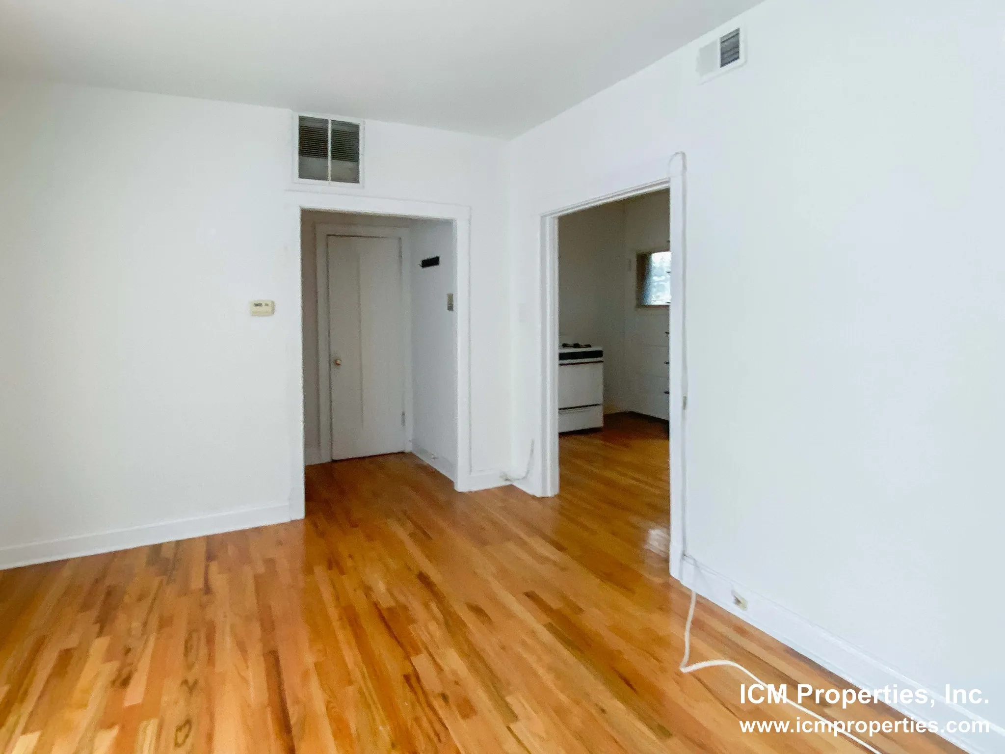 3521 N Broadway, ,  60657, USA 60657-unit#3527.5-3E-Chicago-IL