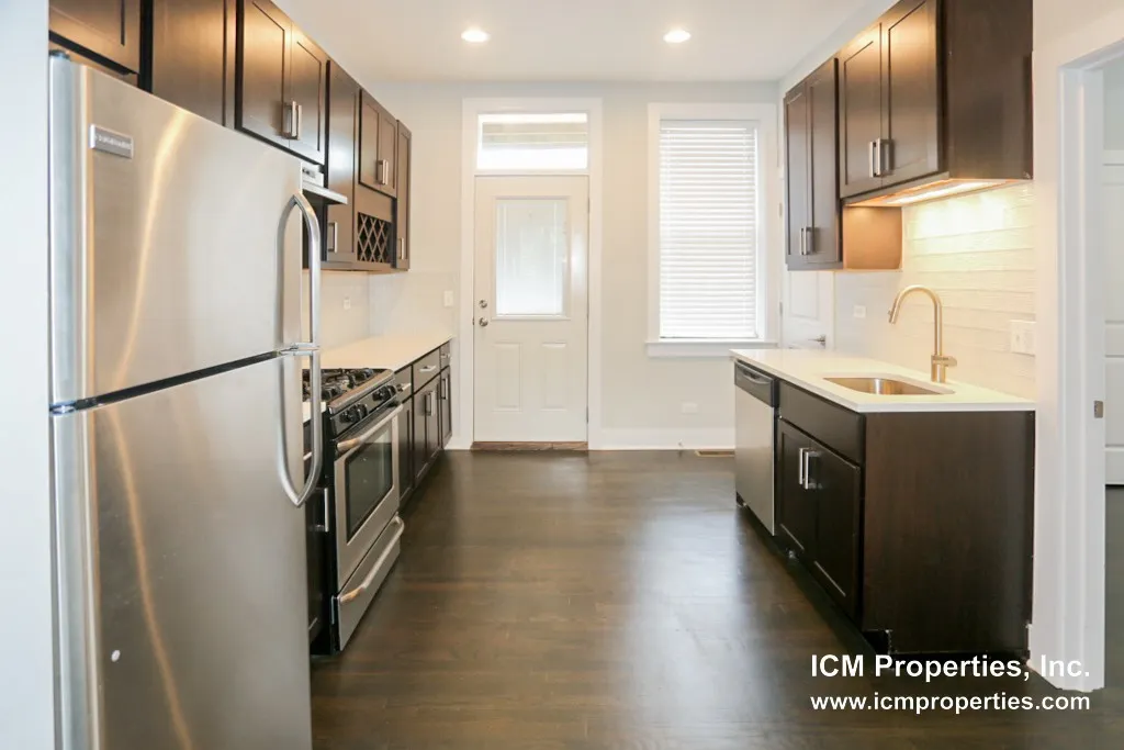 1946 W Nelson St, ,  60657, USA 60657-unit#1946-1E-Chicago-IL