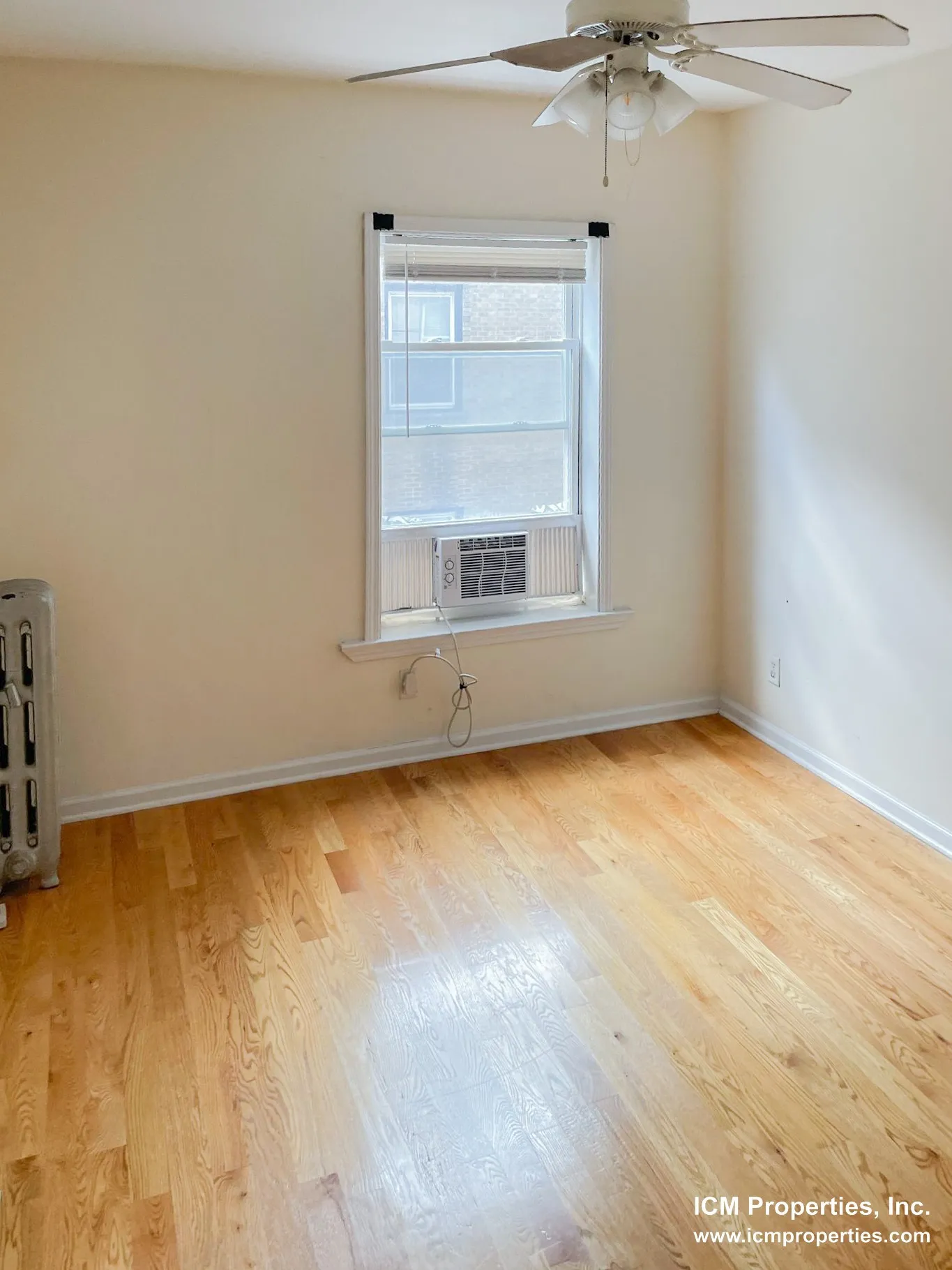 3912 N Pine Grove Ave, ,  60613, USA 60613-unit#3924-2W-Chicago-IL