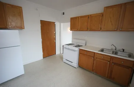 925_e_46th_street_apartments_1