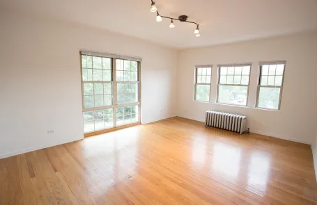 5528_south_cornell_apartments_3