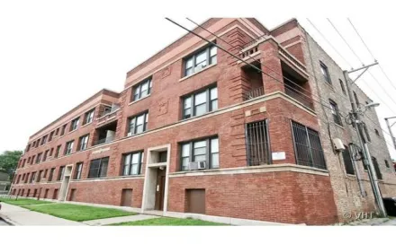 5300_s_michigan_apartments_chicago_exterior_2