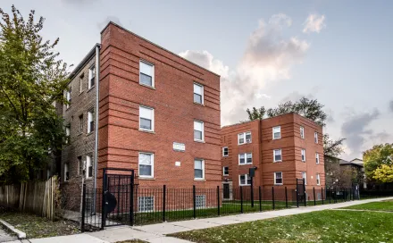 6121_s_wabash_ave_apartments_chicago_exterior_04