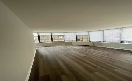 arrive_mcclurg_studio_living