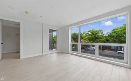 1-web-or-mls-3047_w_irving_park_rd_-_unit_201_001