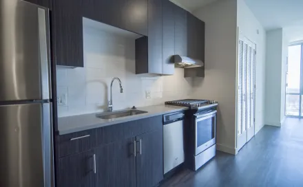 811_uptown_studio_kitchen