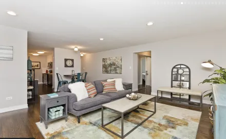 district_at_sheridan_livingroom