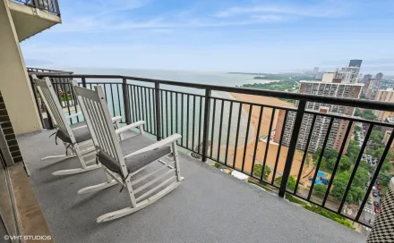 12_6007nsheridanrd_unit31j_99_balcony_large