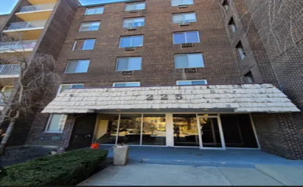 1_225_main_entrance_picture