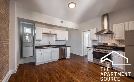 2842_west_augusta_ave