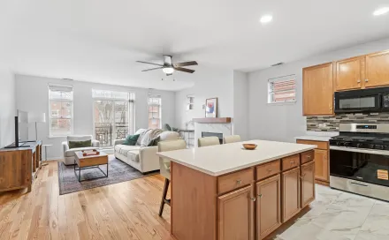 010-808-w-university-lane-unit-3a