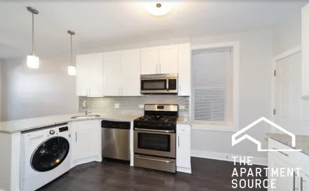 1433_north_cleaver_2r_chicago_wicker_park_unit_photo_1