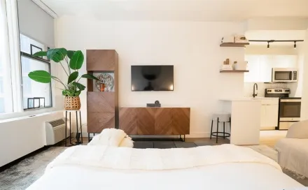 21_e_chestnut_studio_angle