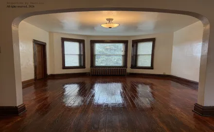 1514_balmoral_avenue_unit_2fl_chicago_cook_illinois_60640_living_room