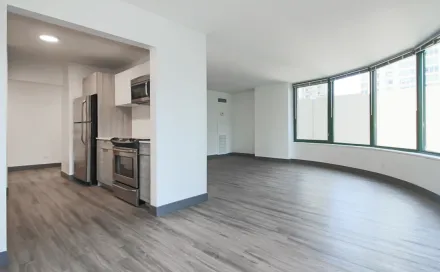420_ohio_2bed_kitchen_angle_1