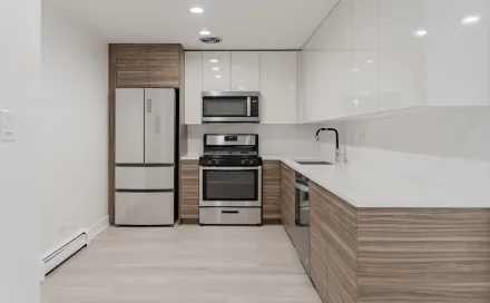 contemporary_large_kitchen
