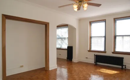 04 - 304 - Living Room 2