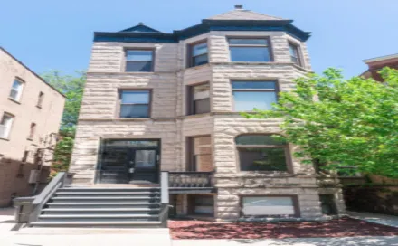 2425 N Geneva Apartments -1602783971