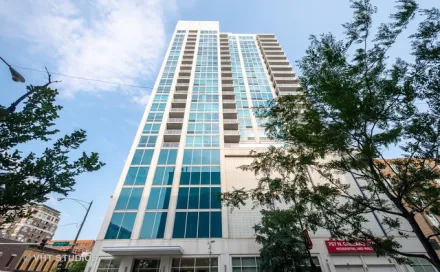 757 North Orleans Apartments-1602179085