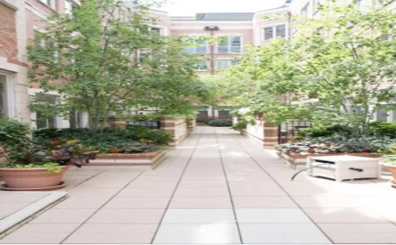 courtyard_1