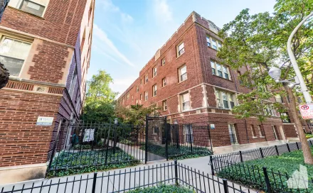 17661620382-17582990106-2021_10_27_519_W_Brompton_Unit_205_2.jpgthumbnail