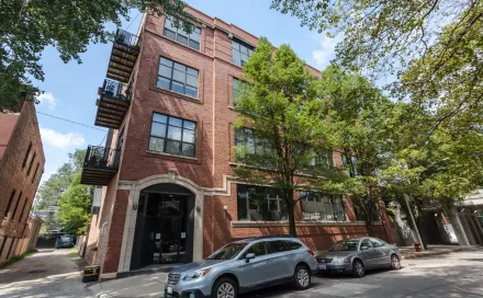 17731078350-1_-_exterior.jpgthumbnail