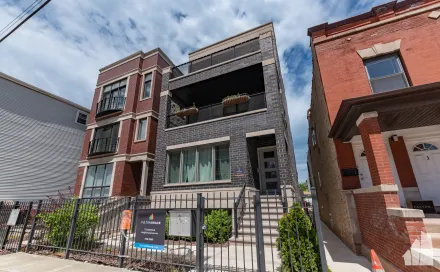 17791203353-Copy_of_2022_5_17_3049_N_Clybourn_Unit_2_2.jpgthumbnail