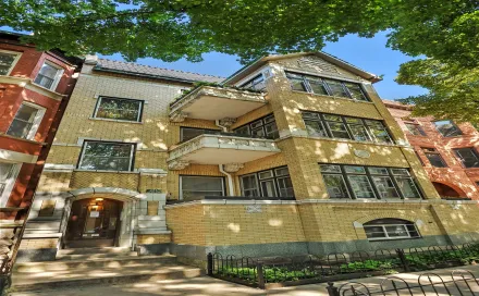 17798023785-01_2737NHampdenCt_57_FrontView_HiRes.jpgthumbnail